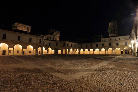 Immagine di Concerto di Mantova: da Piazza Sordello a Piazza Castello